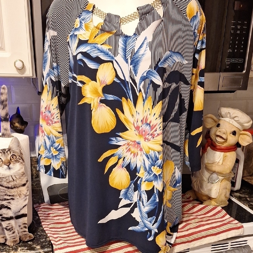 f JM Collection Floral Stretch 3/4 Sleeve Plus Size Tunic 1X.  EUC